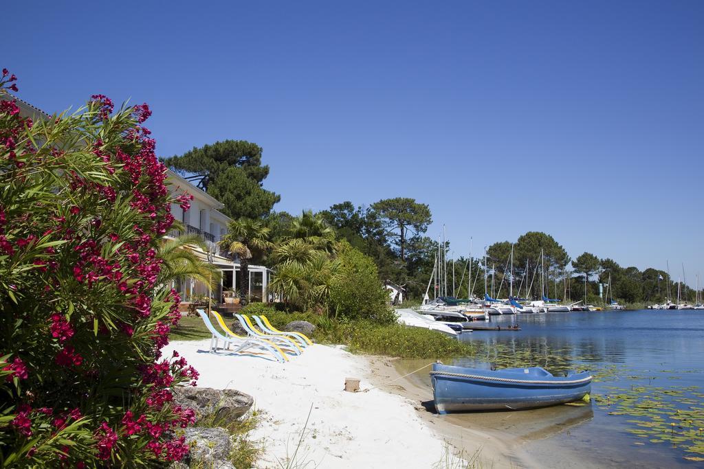 Chambres "Blanches" , Batiment Secondaire Hotel La Caravelle, Vue Jardin Biscarrosse-Plage Exterior foto